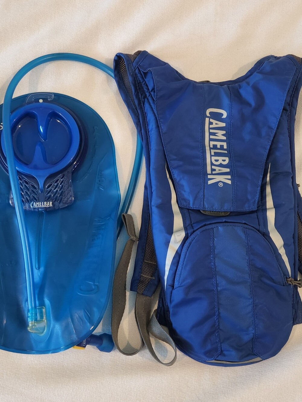 CamelBak Classic Hydration Pack Backpack W Reflective Strips And 2L Bladder
